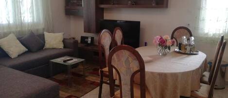 LĂ€genhet (A1) | Vardagsrum