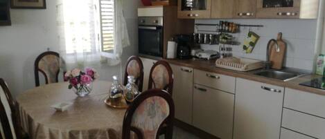 Apartment (A1) | Private kitchen | Fridge, oven, stovetop, espresso maker