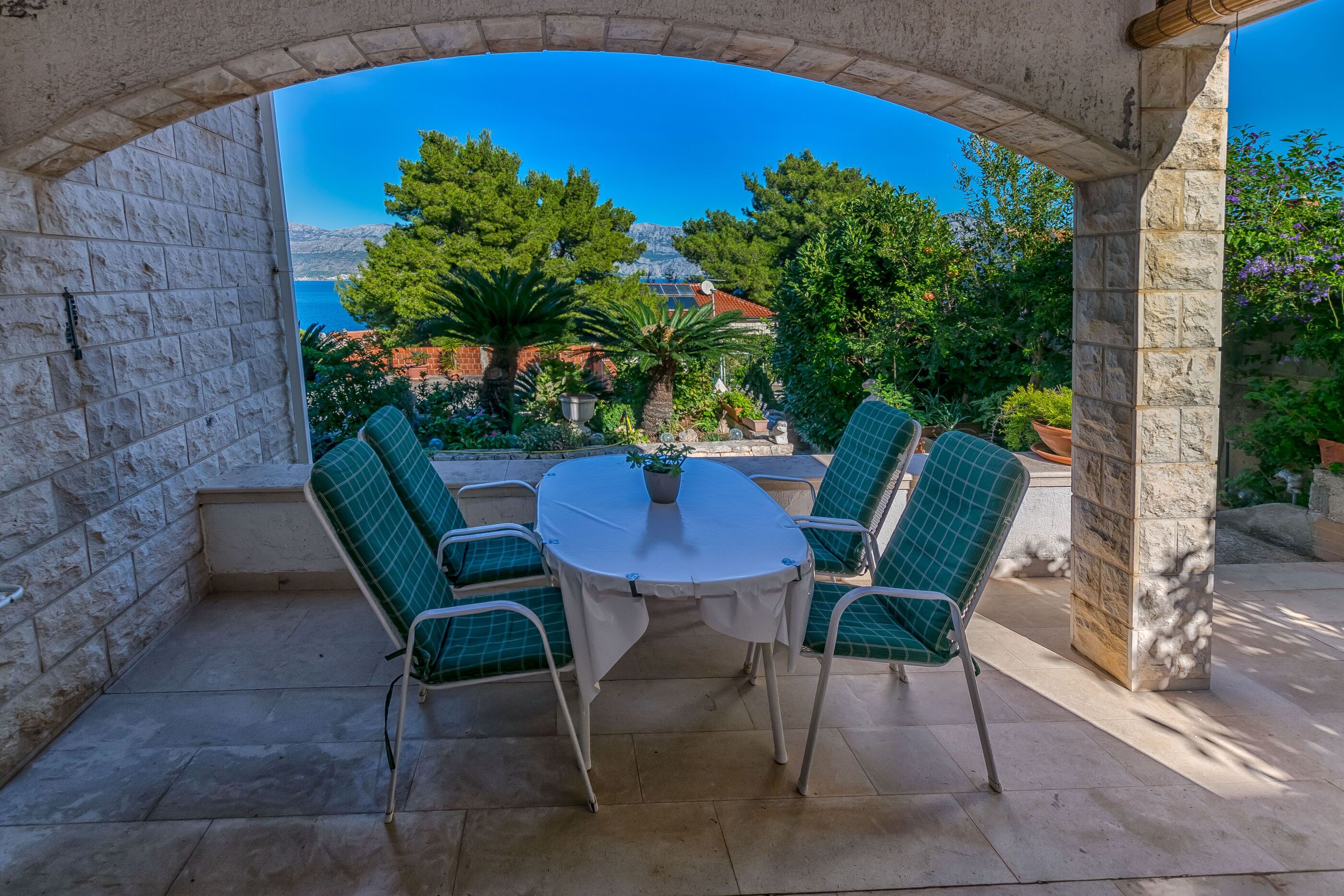 Căn hộ (A2) | Quang cảnh mặt nước