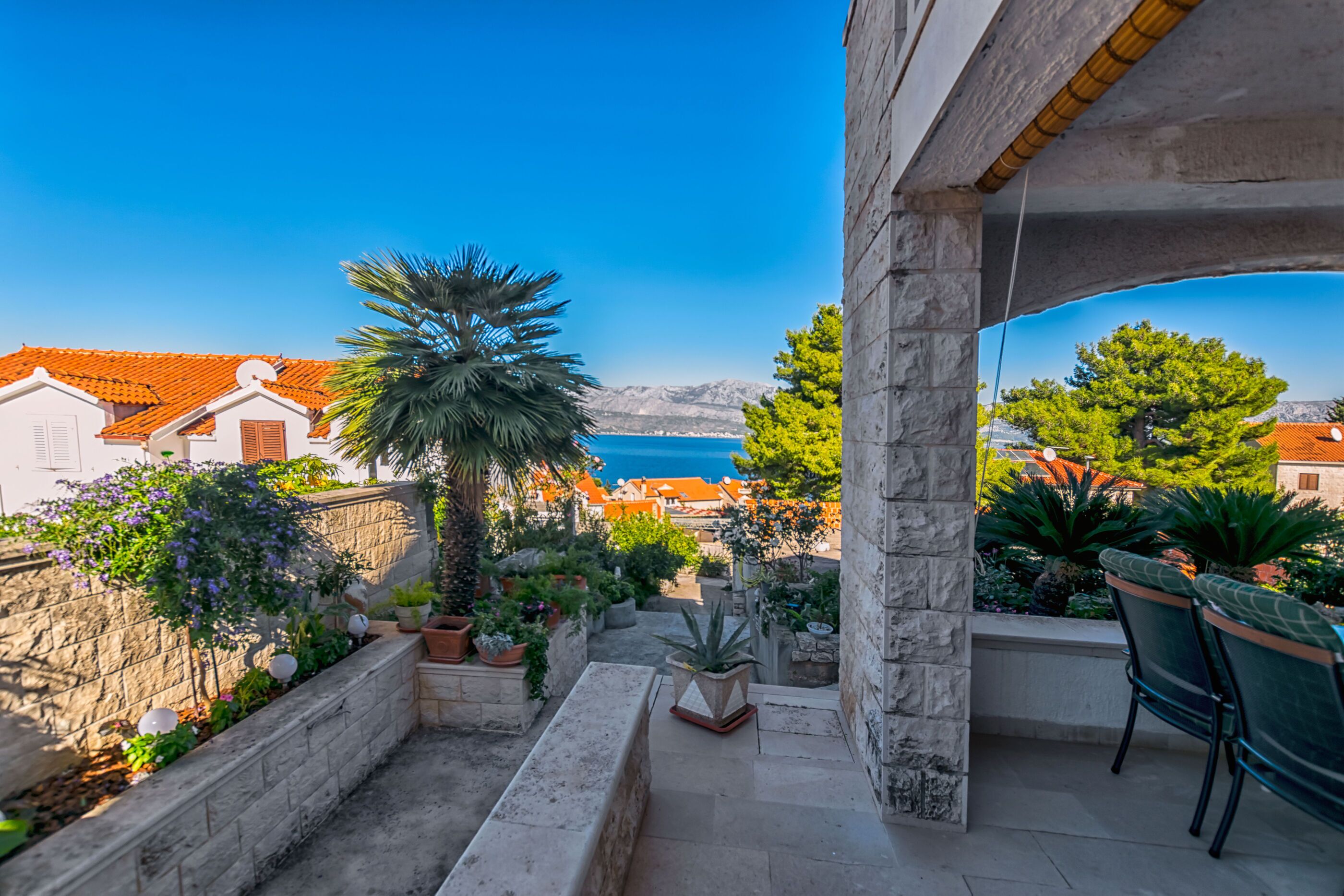 إطلالة على المياه