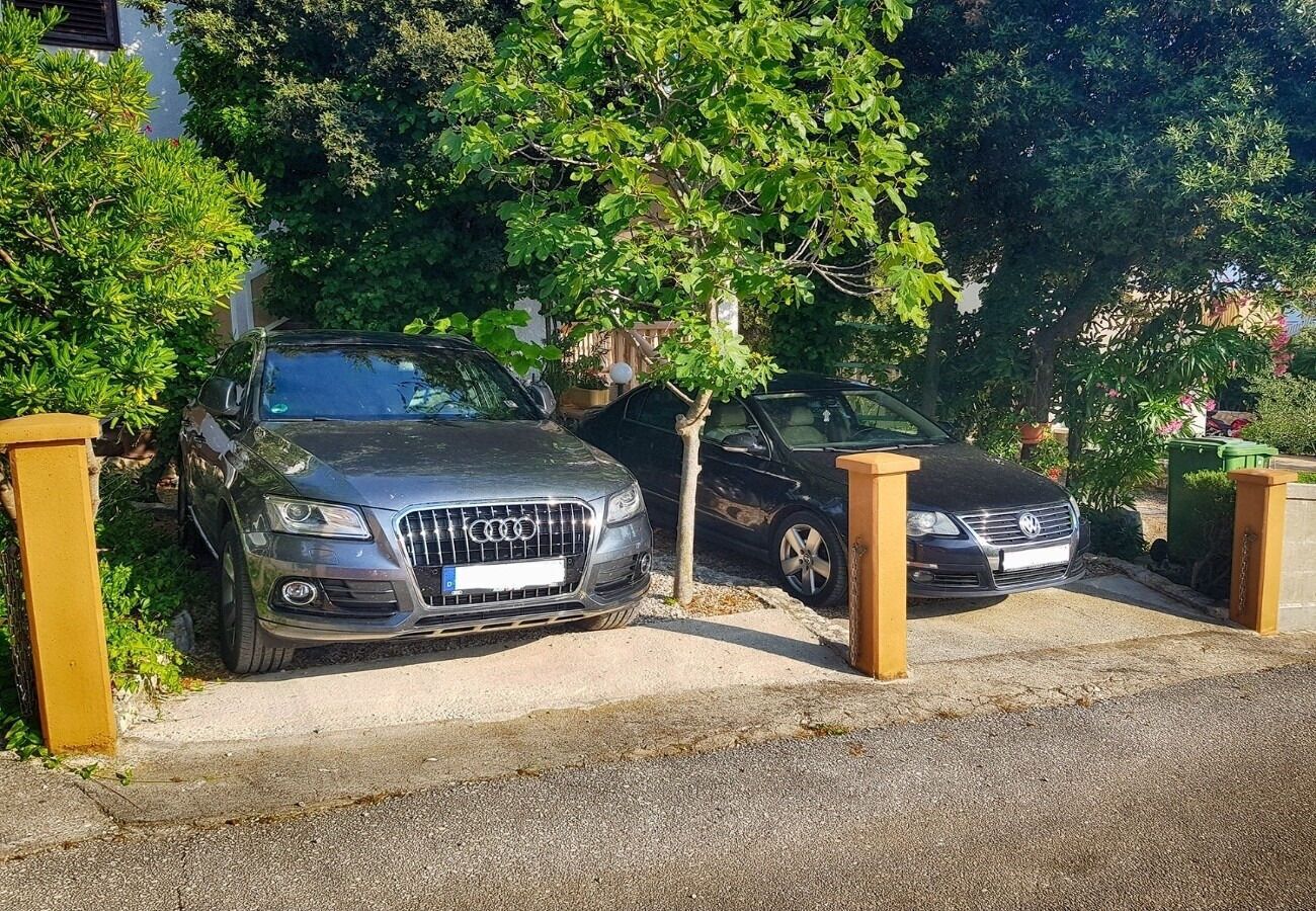 Ubetjent parkering (inkludert)