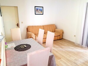 Dining - Apartments Mare Family Only (Kolan)
