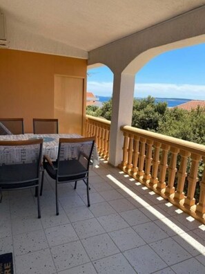 Apartment (A2) | Terrace/patio - Apartments Mare Family Only (Kolan)
