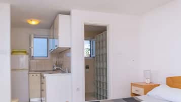 Studio (A2) | Iron/ironing board, free WiFi