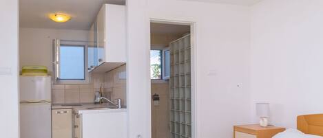 Studio (A2) | Iron/ironing board, free WiFi