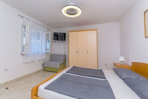 Studio (A1) | Iron/ironing board, free WiFi - Apartments Terrace (Postira)