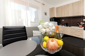 Apartment (A4) | Private kitchen - Apartments Sunny Corner (Tribunj)