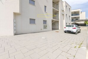 Property grounds - Apartment Cvita (Primosten)