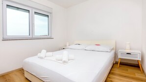 Uklassifisert bilde, 3 av 18, knapp