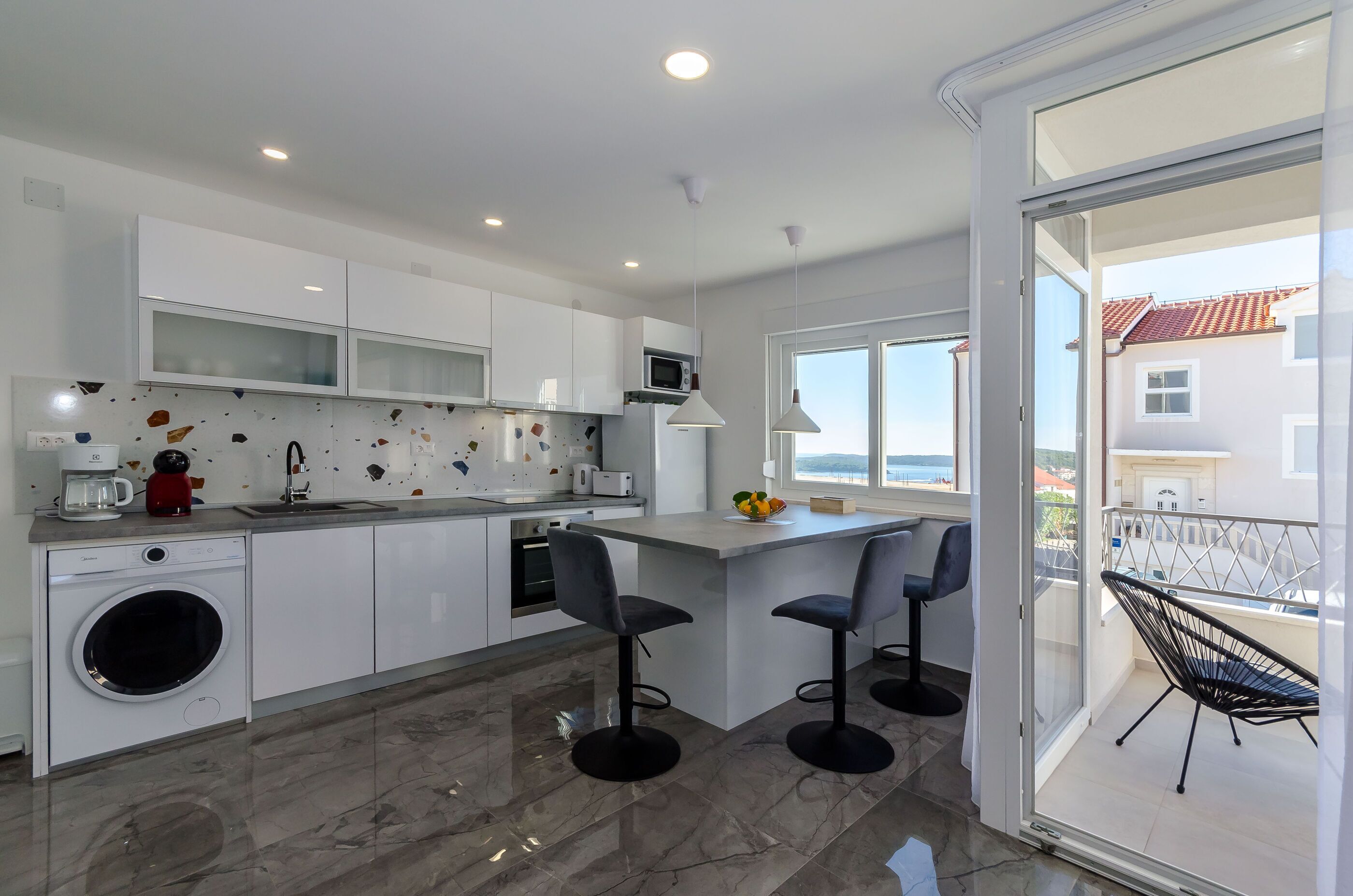 Apartment (A2) | Private kitchen | Fridge, microwave, oven, stovetop