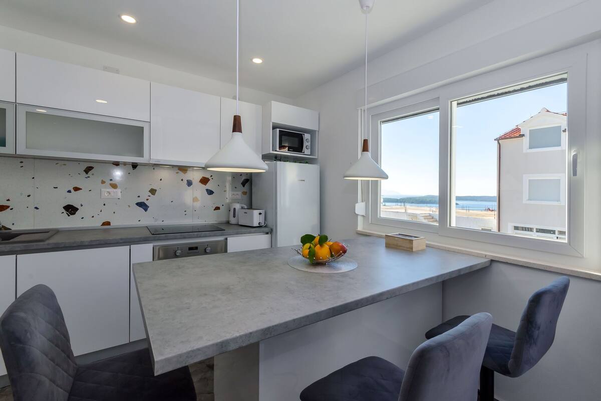 Apartment (A2) | Private kitchen | Fridge, microwave, oven, stovetop