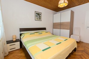 Apartment (A1) | Iron/ironing board, free WiFi - Apartment Mila (Smokvica)