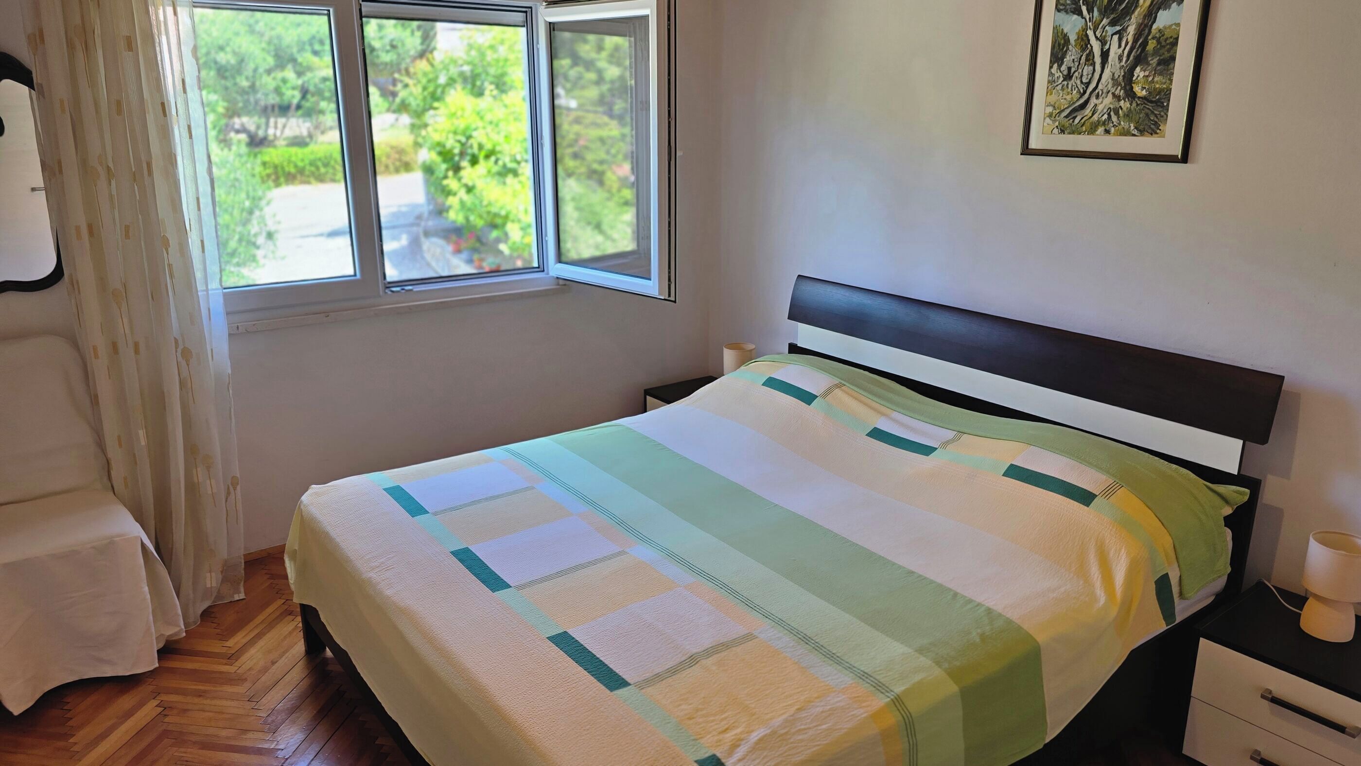Appartement (A1) | Fer et planche à repasser, accès au Wi-Fi (inclus)
