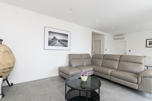 Apartment (A1) | Living room - Apartment Mila (Smokvica)