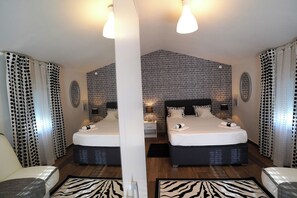 House | Iron/ironing board, free WiFi - House Tago (Kastela)