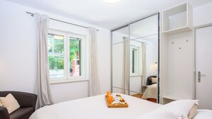 Coffres-forts dans les chambres, Wi-Fi gratuit