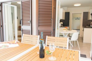 Terrace/patio - Apartments Rosuje (Omisalj)