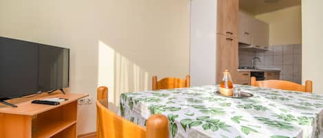 Apartment (A2) | Speisen