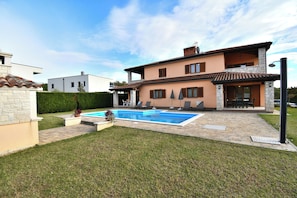 Outdoor pool - Apartment Nina (Porec)