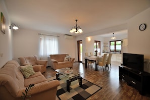 Apartment (A2) | Living room - Apartment Nina (Porec)