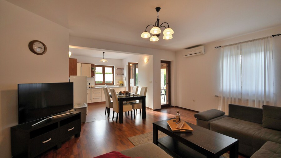 Apartment Nina
