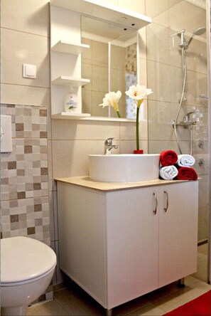 Studio (A1) | Bathroom - Apartments Lendic (Podgora)
