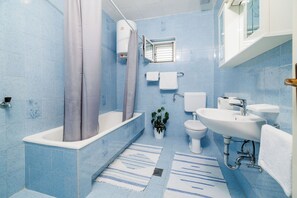 Apartment (A1) | Bathroom - Apartment Mima (Lopar)