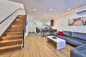 Apartment (A1) | Living room | Smart TV - Apartment Silva (Split)