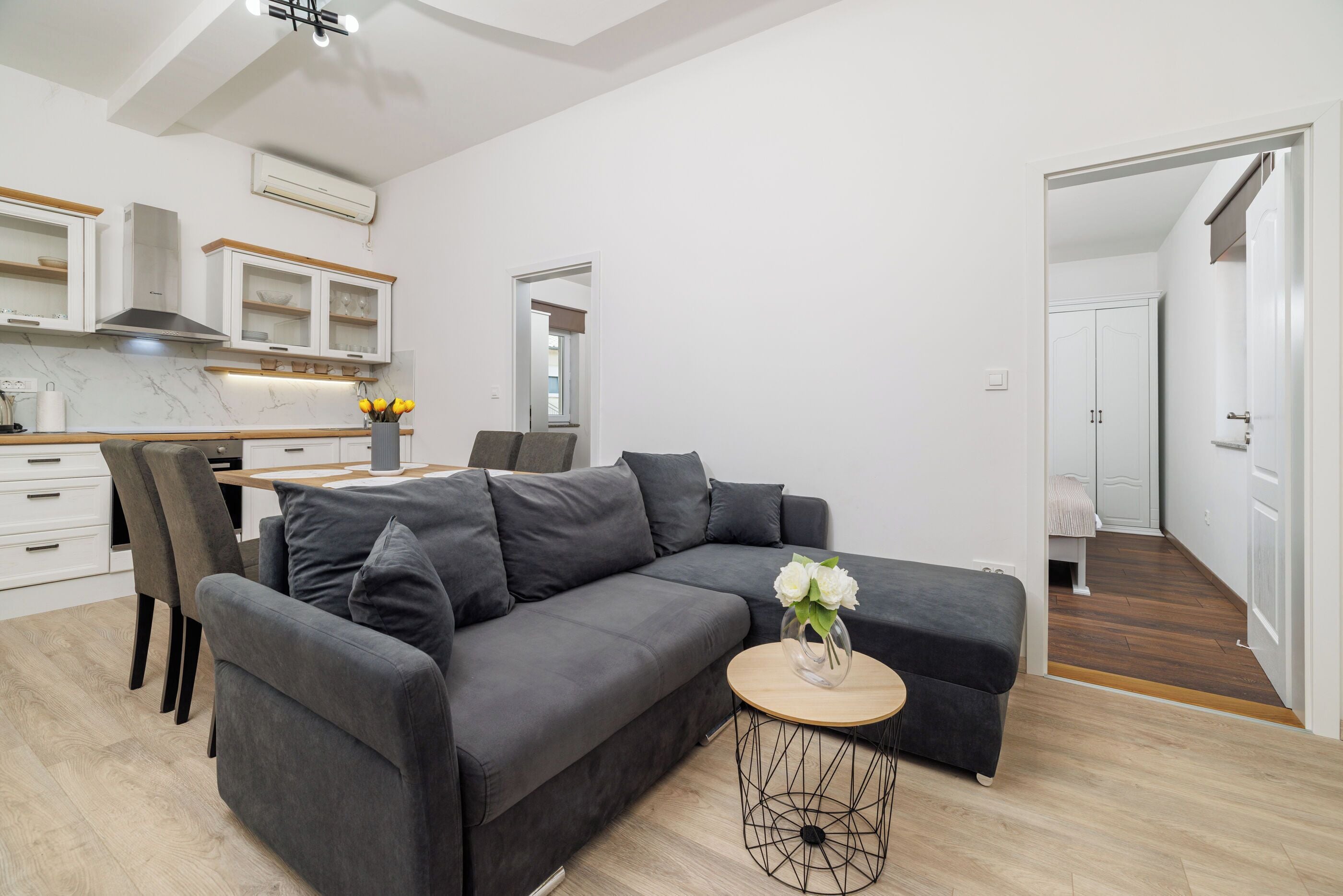 Apartment (A1) | Ruang tamu