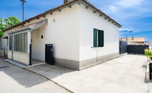 Kiến trúc tòa nhà