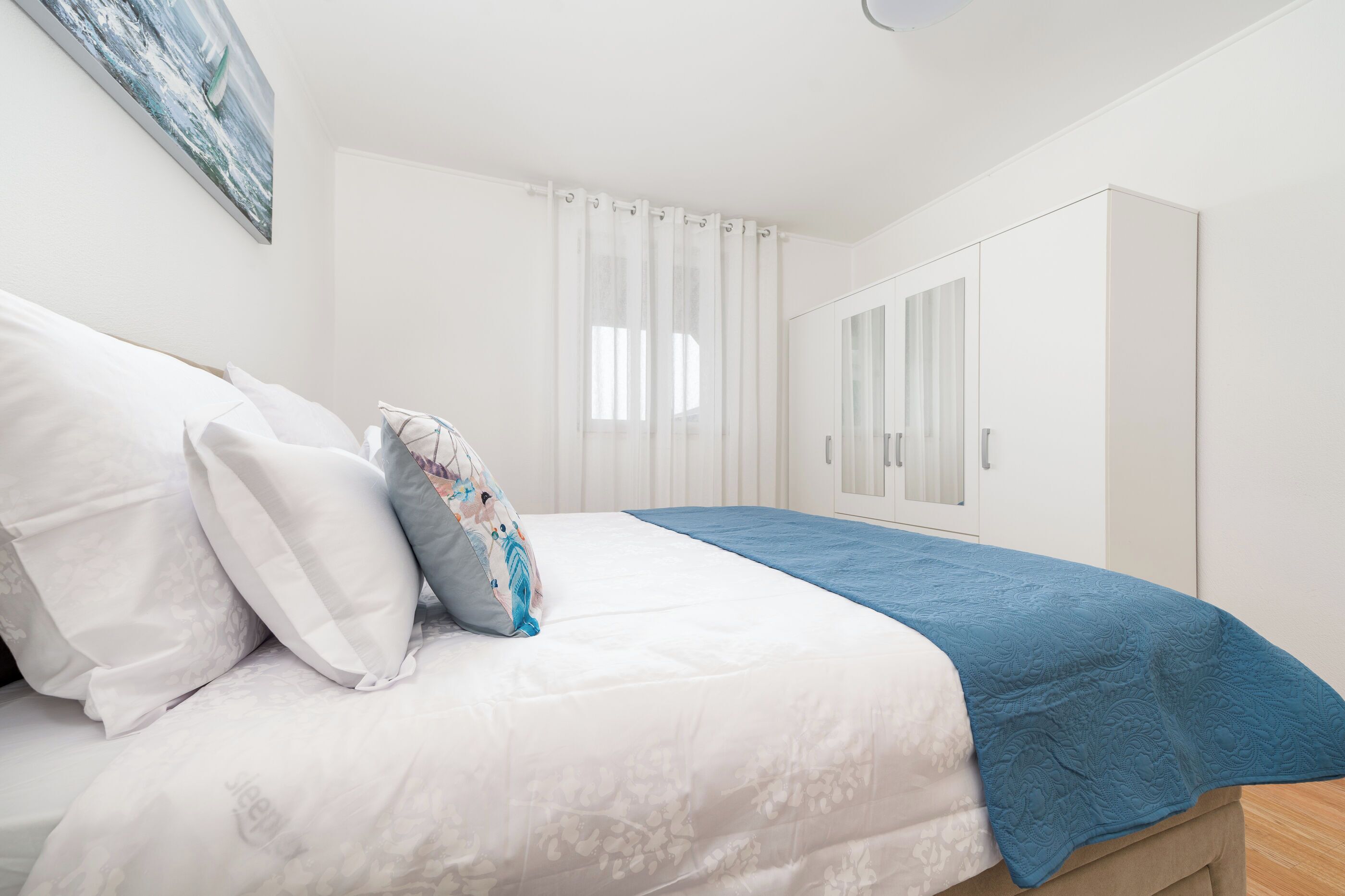 مكواة/لوح كي وواي فاي مجانًا