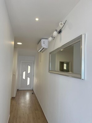 Apartment (A4) | Hallway - Apartments Dobrila (Jelsa)