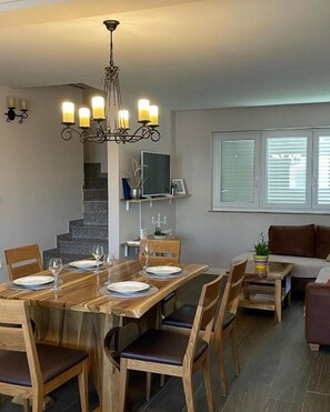 Apartment (A1) | Speisen