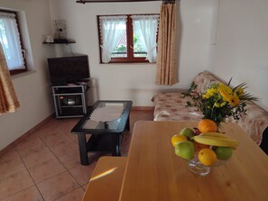 apartman (A1) | Nappali | Tévé