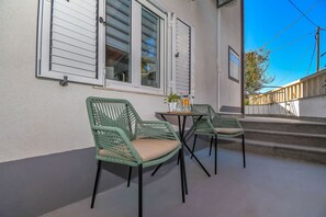 Apartment (A1) | Terrace/patio - Apartment Zunta (Trogir)