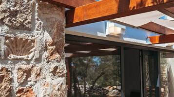 House | Courtyard