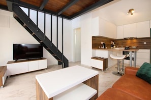 House | Living room - House Stone House With Jacuzzi (Preko)