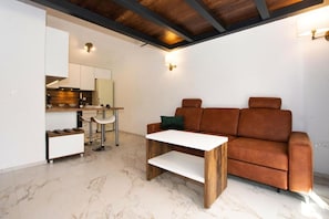 House | Living room - House Stone House With Jacuzzi (Preko)