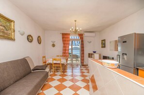Apartment (A2) | Living room - Apartments Angel (Vodice)