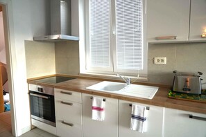 Apartment (A1) | Private kitchen - Apartments Apartmani Oh La La (Supetar)