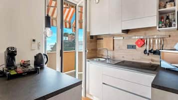 Fridge, microwave, toaster