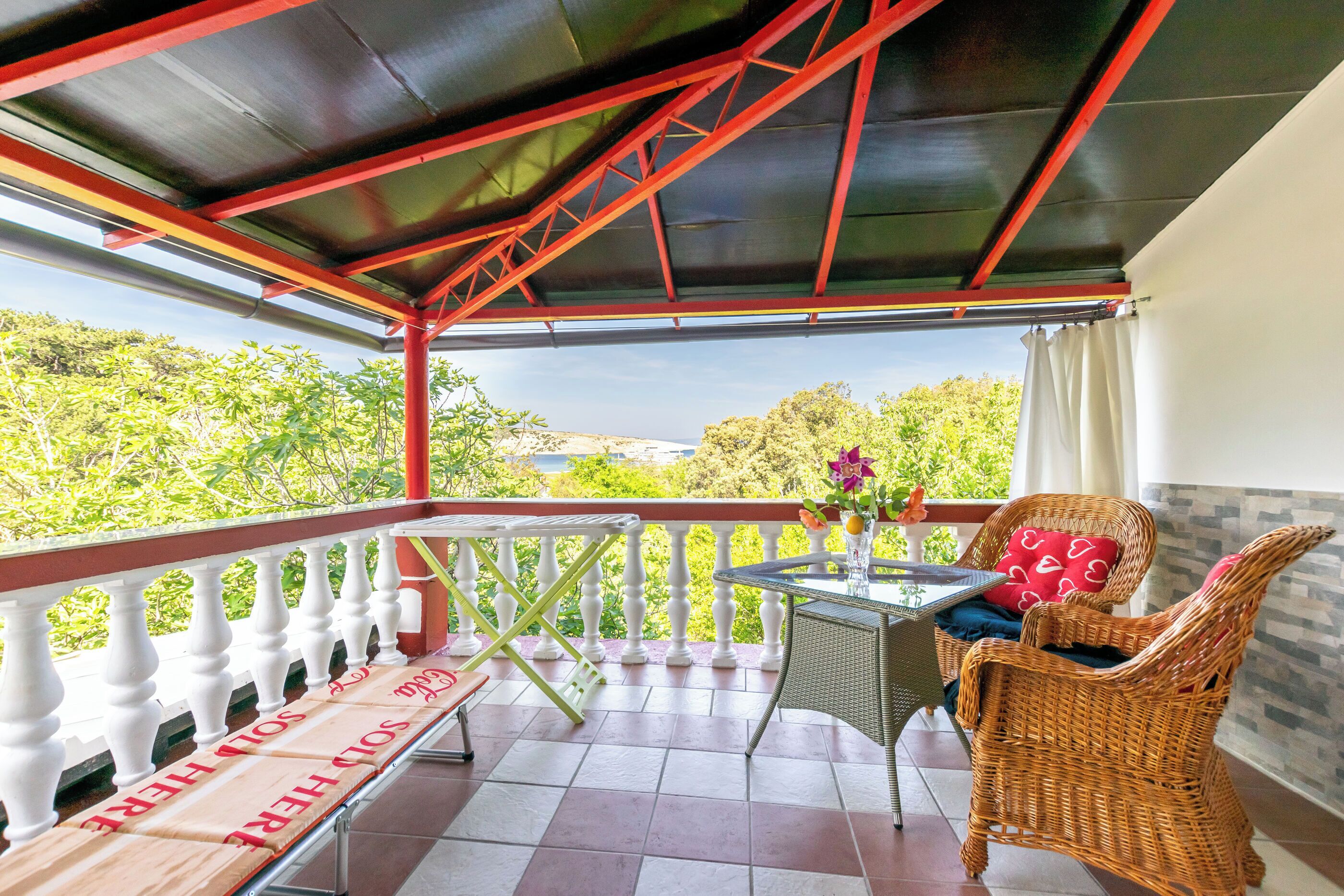 Apartemen (A2) | Teras/patio