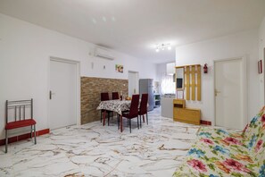 Apartment (A1) | Private kitchen - Apartments Grga (Lopar)