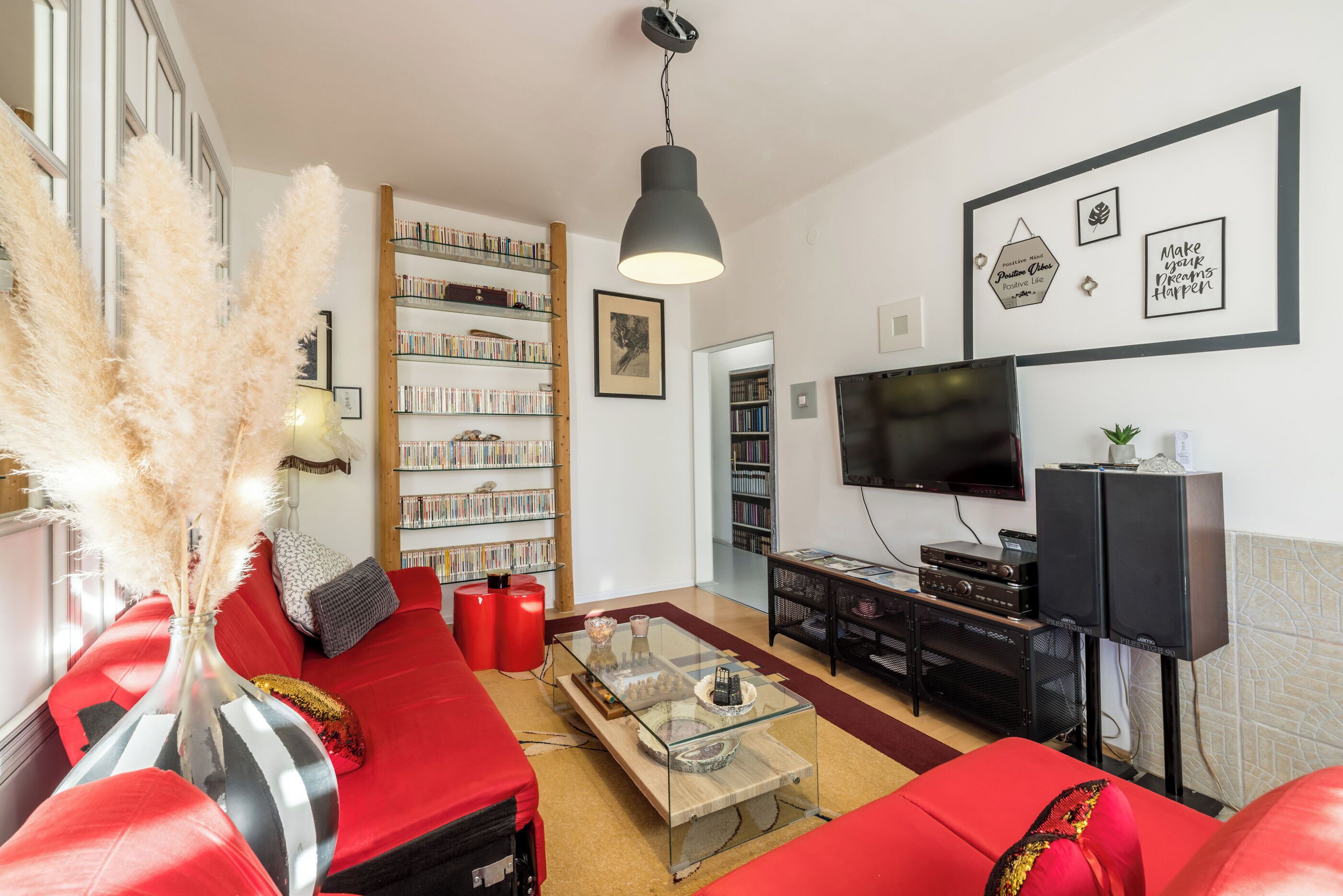 Apartment (A2) | Ruang tamu