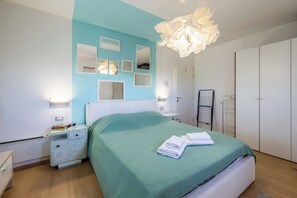 Apartment (A1) | Peti besi dalam bilik, seterika/papan seterika, Wi-fi percuma 