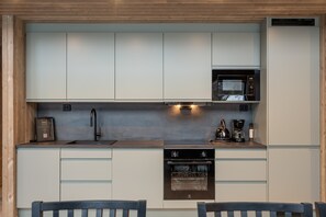 Fridge, oven, stovetop, dishwasher - Vestbyvegen 34B By Vacation Trysil (Trysil)