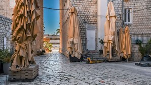 Unclassified image, 2 of 13, button - Room Biljana (Trogir)
