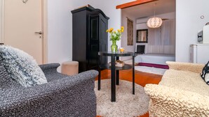Unclassified image, 4 of 13, button - Room Biljana (Trogir)