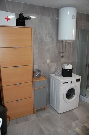 Bathroom - House Sun (Kastela)