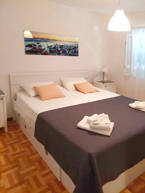 House | Iron/ironing board, free WiFi - House Spark (Rogoznica)